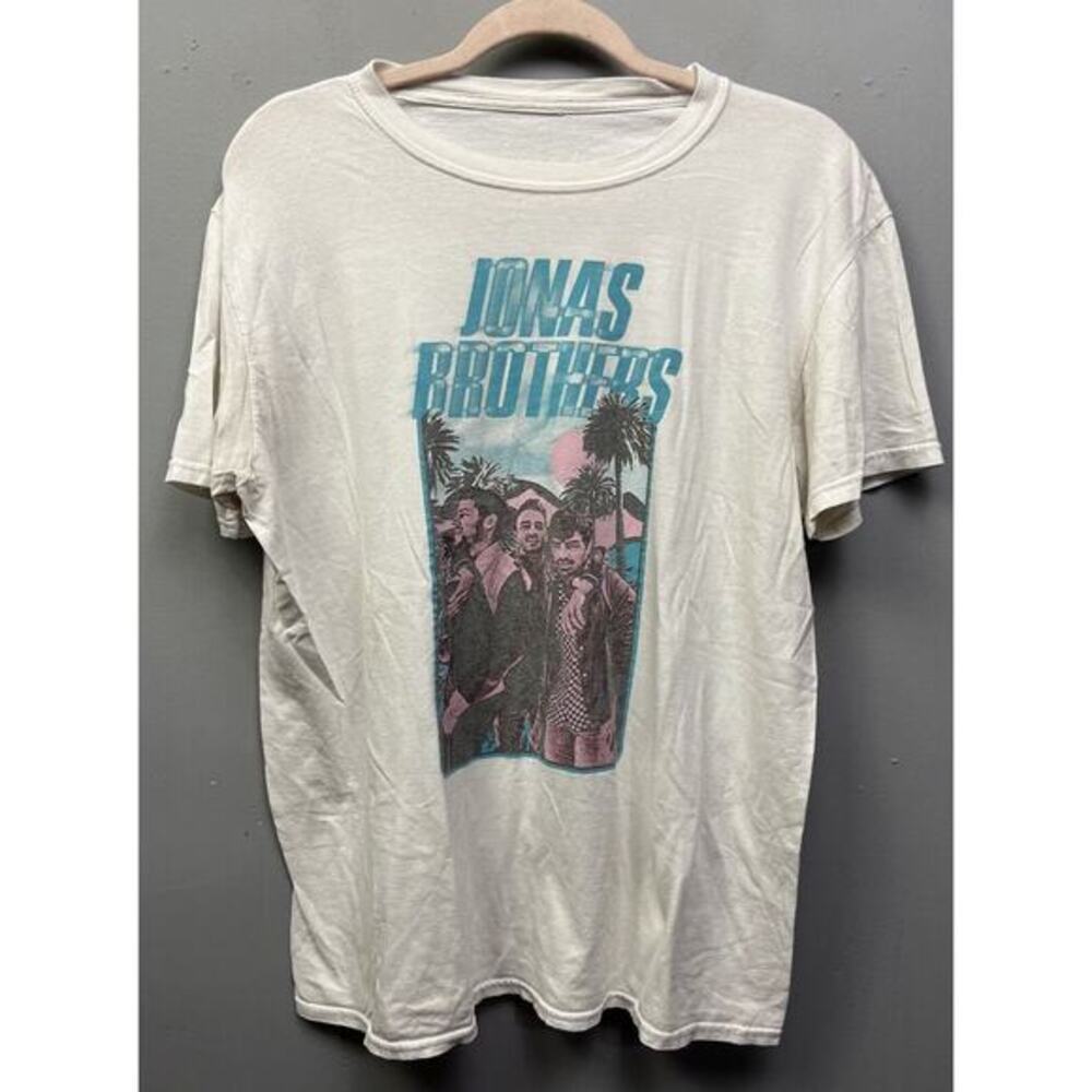 Jonas‎ Brothers 2019 Shirt Adult medium White 2-Sided Concert Tour 100% Cotton